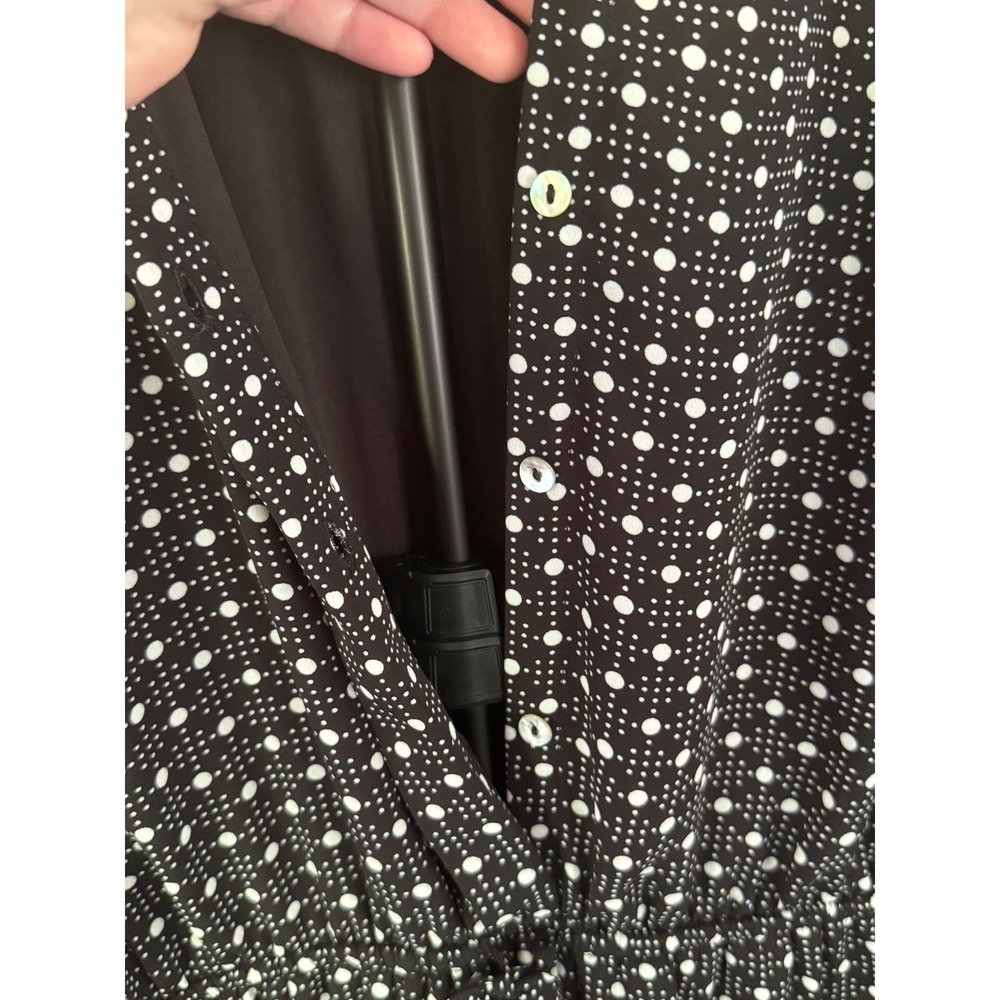 Les Serein Black & White Polka Dot Long Sleeve Dress
Size XL - Picture 7 of 10
